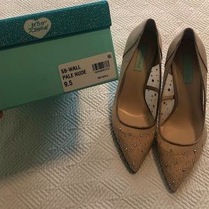 Betsy Johnson Nude Crystal heels 9.5 EUC